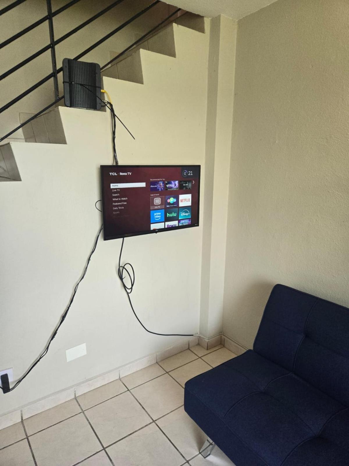 Apartamento Airport Retreat With A Pool San Juan