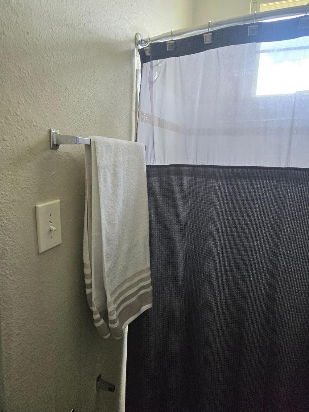 Apartamento Airport Retreat With A Pool San Juan